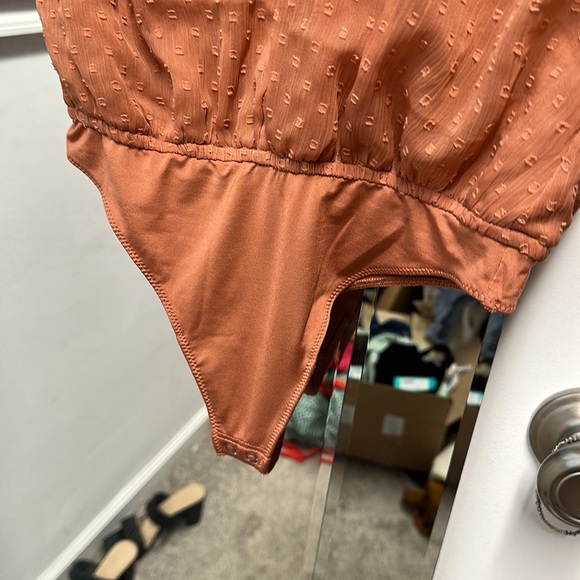 NWT Abercrombie & Fitch Small Bodysuit with Ties - Picture 7 of 7